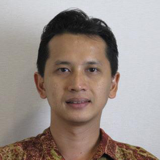 Dr. Alexander Gunawan